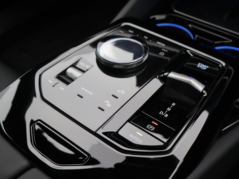 2025 (75) BMW I5 250kW eDrive40 M Sport 84kWh 4dr Auto 5073399