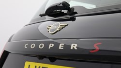 2024 (74) MINI COOPER 2.0 S Classic 3dr Auto 4709790