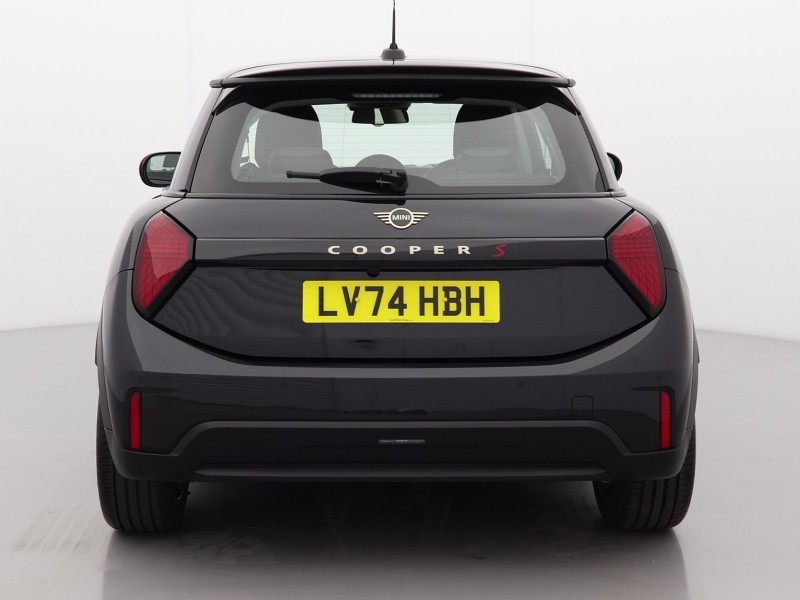 2024 (74) MINI COOPER 2.0 S Classic 3dr Auto 4709786