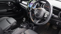 2022 (22) MINI HATCHBACK 1.5 Cooper Classic 3dr Auto 4696184