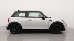 2022 (22) MINI HATCHBACK 1.5 Cooper Classic 3dr Auto 4696174