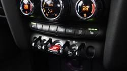 2022 (22) MINI HATCHBACK 1.5 Cooper Classic 3dr Auto 4696207