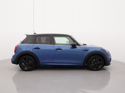 2022 (22) MINI HATCHBACK 1.5 Cooper Sport 5dr Auto
