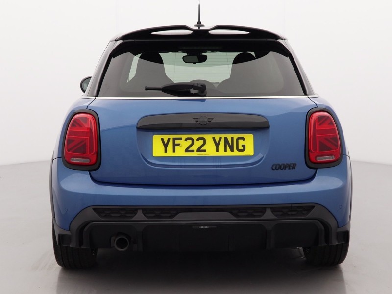 2022 (22) MINI HATCHBACK 1.5 Cooper Sport 5dr Auto 4735900