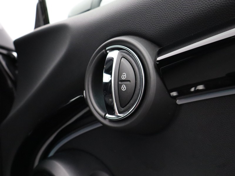 2021 (21) MINI CONVERTIBLE 2.0 Cooper S Classic 2dr Auto 4776880