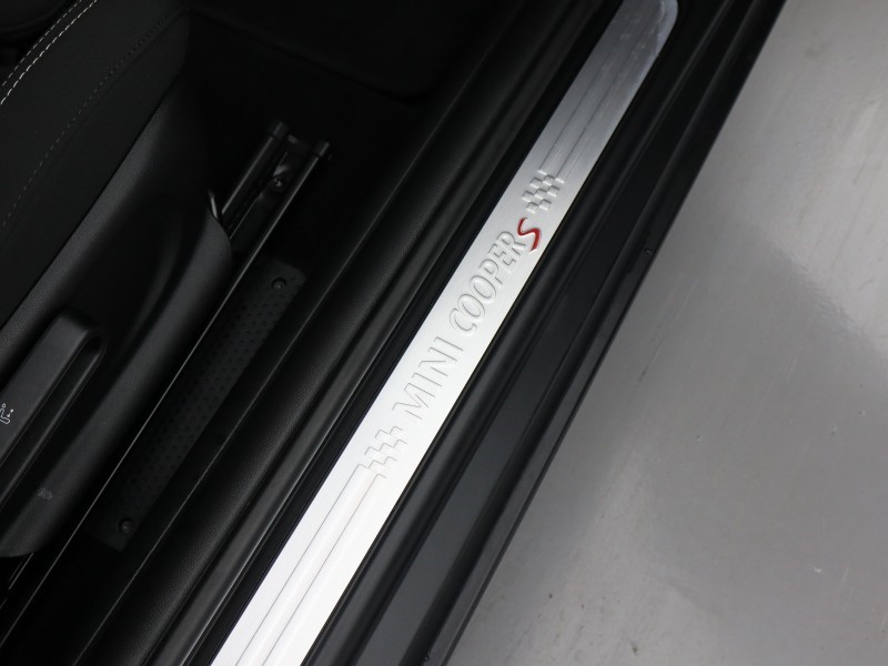2021 (21) MINI CONVERTIBLE 2.0 Cooper S Classic 2dr Auto 4776879
