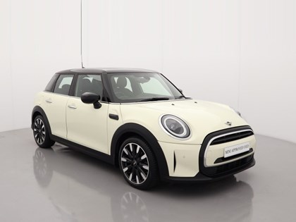 2021 (21) MINI HATCHBACK 1.5 Cooper Exclusive 5dr