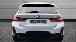 2025 (25) BMW 3 SERIES 320i M Sport 5dr Step Auto 4689321