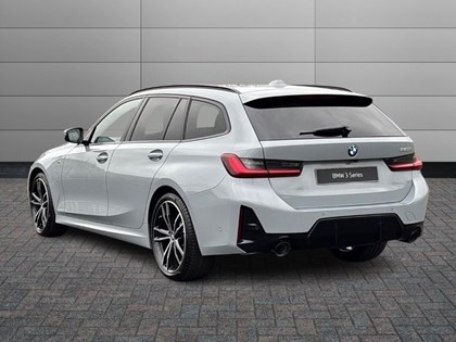 2025 (25) BMW 3 SERIES 320i M Sport 5dr Step Auto