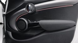 2022 (22) MINI HATCHBACK 1.5 Cooper Exclusive 5dr Auto 4762839