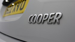 2022 (22) MINI HATCHBACK 1.5 Cooper Exclusive 5dr Auto 4762826