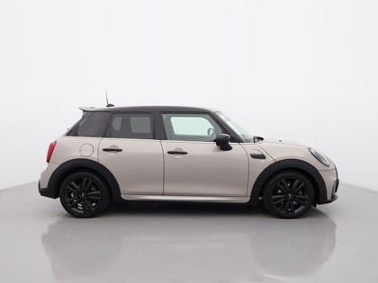 2022 (22) MINI HATCHBACK 1.5 Cooper Sport 5dr