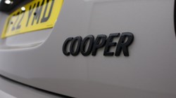 2022 (22) MINI HATCHBACK 1.5 Cooper Sport 5dr 4773358