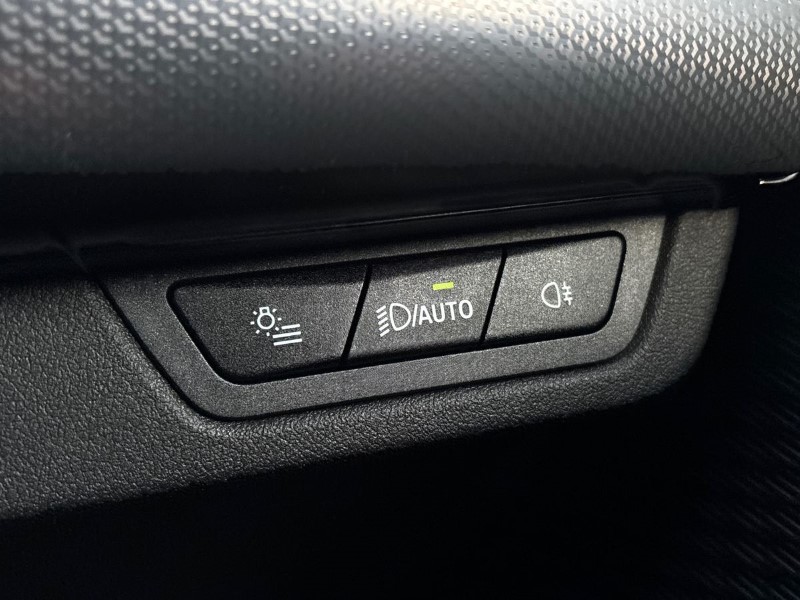 2025 (25) BMW iX2 230kW xDrive30 M Sport 65kWh 5dr Auto 4712136