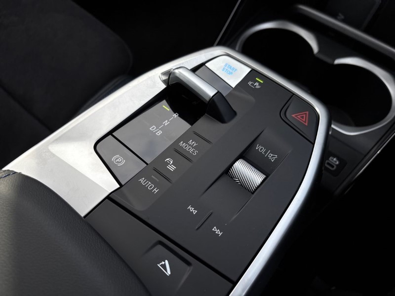 2025 (25) BMW iX2 230kW xDrive30 M Sport 65kWh 5dr Auto 4712103