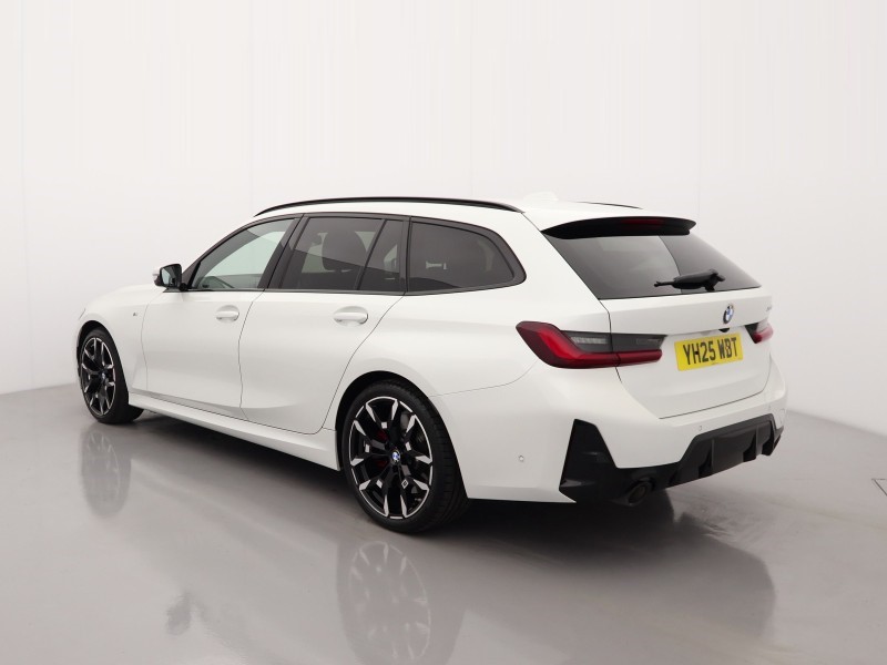 2025 (25) BMW 3 SERIES 320i M Sport 5dr Step Auto