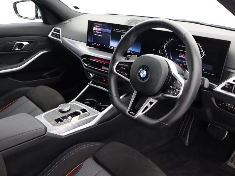 2025 (25) BMW 3 SERIES 320i M Sport 5dr Step Auto 4734946