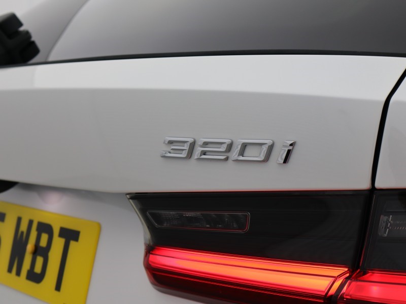 2025 (25) BMW 3 SERIES 320i M Sport 5dr Step Auto 4734926