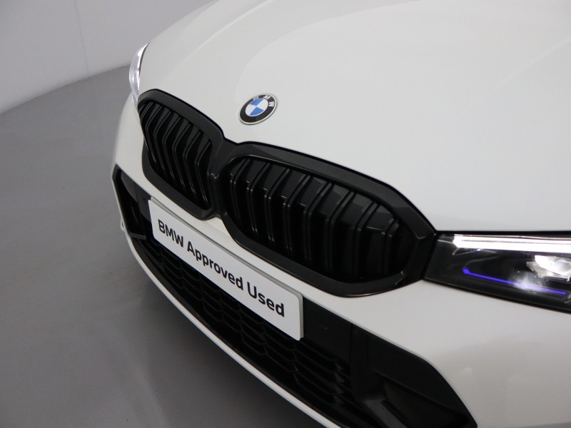 2025 (25) BMW 3 SERIES 320i M Sport 5dr Step Auto 4734936