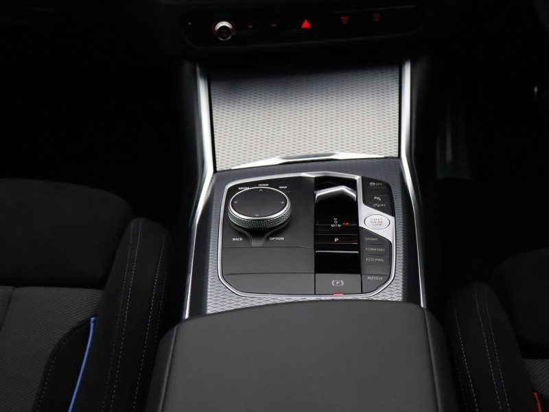 2025 (25) BMW 3 SERIES 320i M Sport 4dr Step Auto 4736374