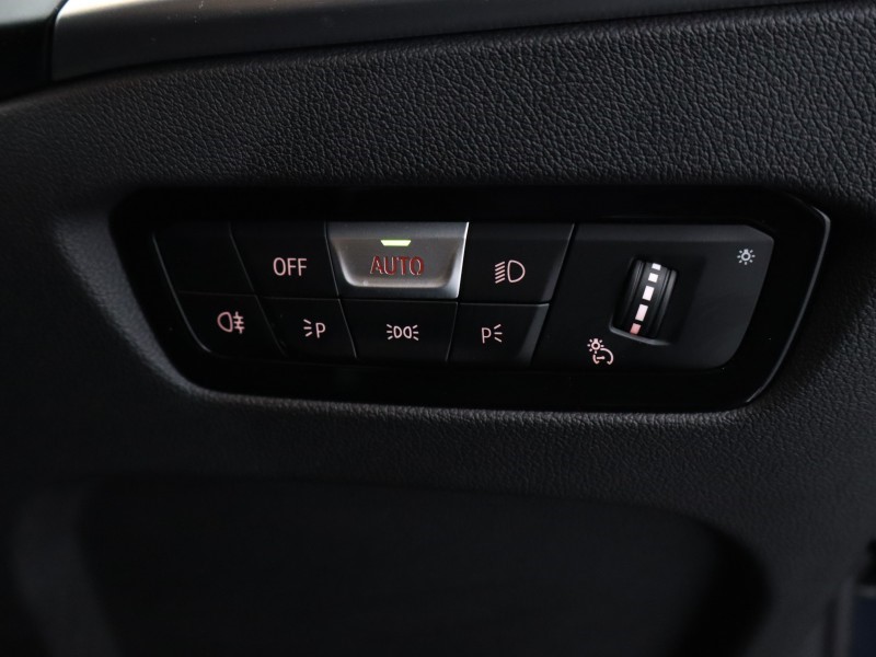 2025 (25) BMW 3 SERIES 320i M Sport 4dr Step Auto 4736379