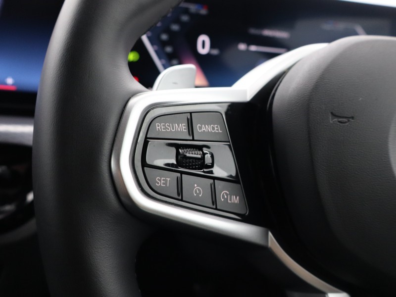 2025 (25) BMW 3 SERIES 320i M Sport 4dr Step Auto 4736402