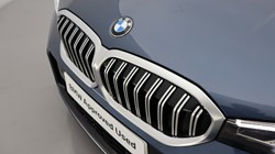 2025 (25) BMW 3 SERIES 320i M Sport 4dr Step Auto 4736359