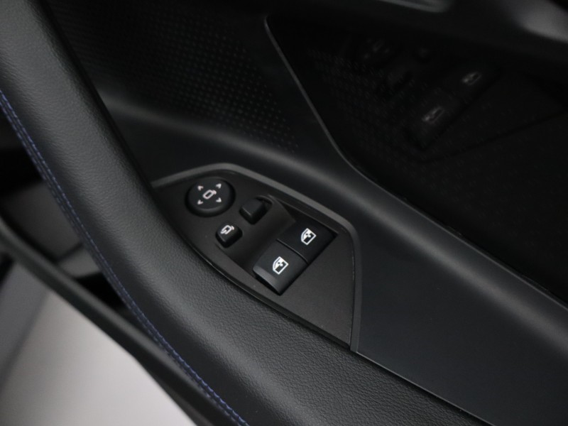 2023 (73) BMW 2 SERIES 230i M Sport 2dr Step Auto 4751848