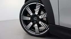2023 (73) MINI HATCHBACK 2.0 Cooper S Exclusive Premium 3dr 4748828