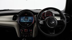 2022 (72) MINI HATCHBACK 1.5 Cooper Exclusive 5dr Auto 4786621