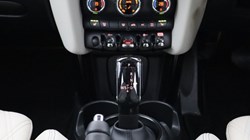 2022 (72) MINI HATCHBACK 1.5 Cooper Exclusive 5dr Auto 4786624