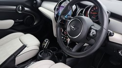 2022 (72) MINI HATCHBACK 1.5 Cooper Exclusive 5dr Auto 4786611