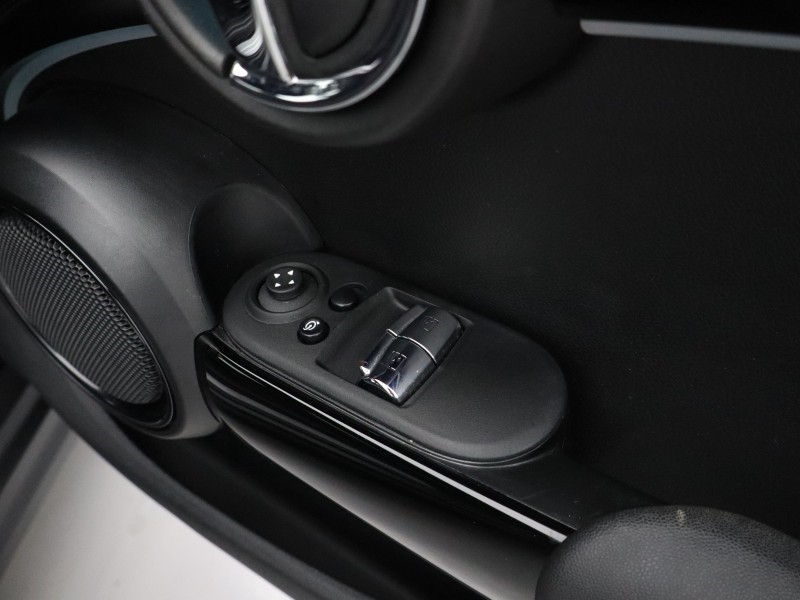 2022 (72) MINI HATCHBACK 2.0 Cooper S Exclusive 3dr Auto 4892564