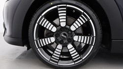 2022 (72) MINI HATCHBACK 2.0 Cooper S Exclusive 3dr Auto 4892551
