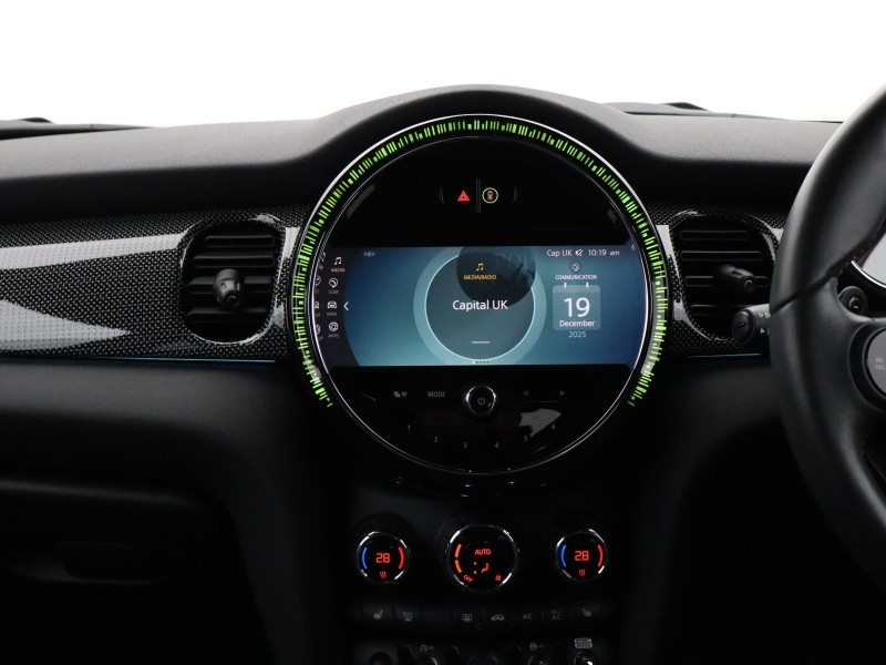 2022 (72) MINI HATCHBACK 2.0 Cooper S Exclusive 3dr Auto 4892559