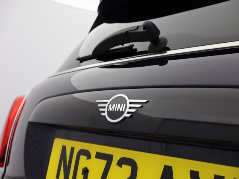 2022 (72) MINI HATCHBACK 2.0 Cooper S Exclusive 3dr Auto 4892543