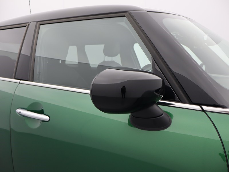 2022 (22) MINI HATCHBACK 1.5 Cooper Exclusive 5dr Auto 4756717