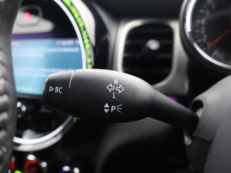 2022 (22) MINI HATCHBACK 1.5 Cooper Exclusive 5dr Auto 4756760