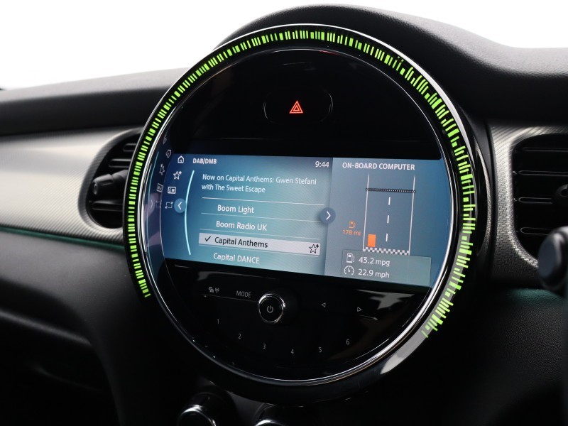 2022 (22) MINI HATCHBACK 1.5 Cooper Exclusive 5dr Auto 4756742