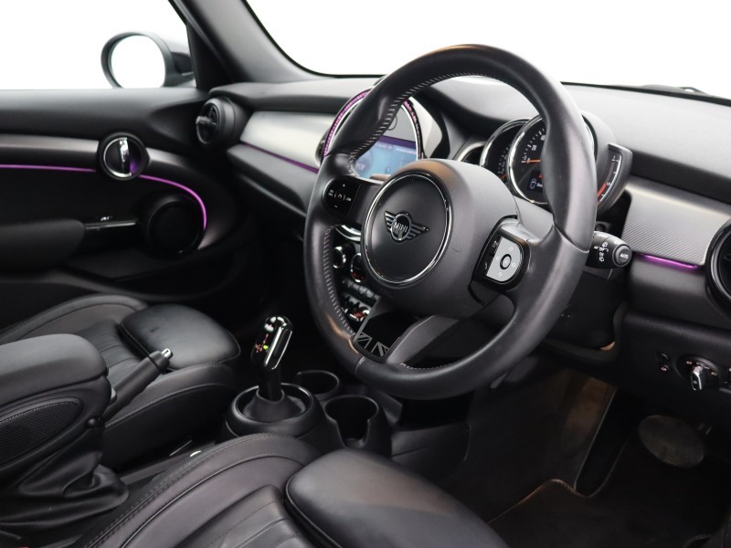 2022 (22) MINI HATCHBACK 1.5 Cooper Exclusive 5dr Auto 4756721