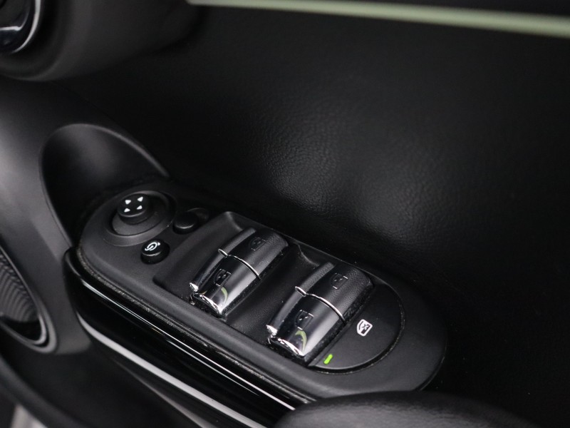 2022 (22) MINI HATCHBACK 1.5 Cooper Exclusive 5dr Auto 4756723