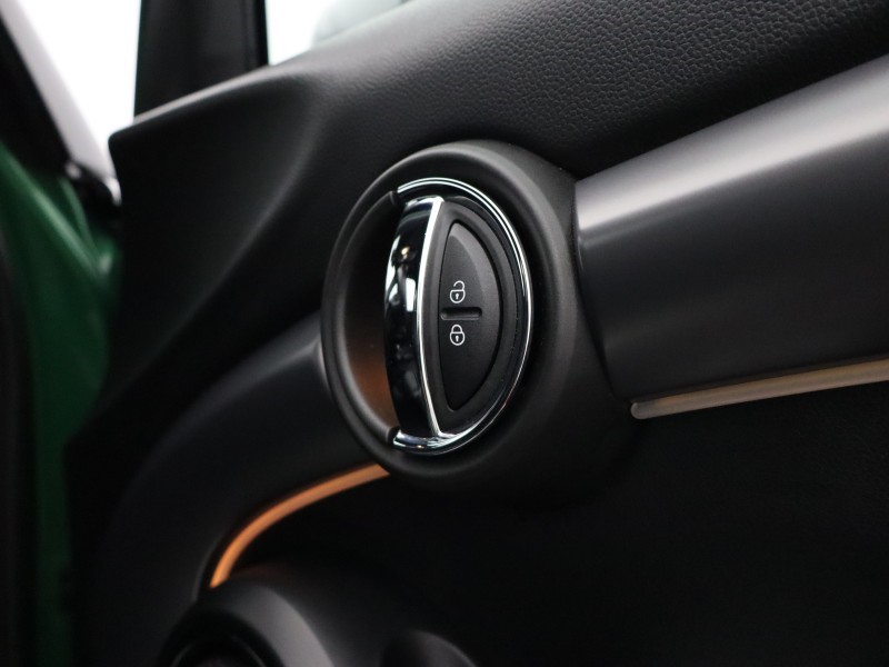 2022 (22) MINI HATCHBACK 1.5 Cooper Exclusive 5dr Auto 4756722