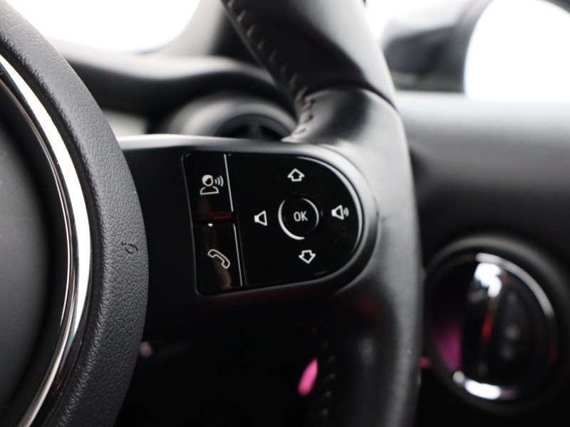 2022 (22) MINI HATCHBACK 1.5 Cooper Exclusive 5dr Auto 4756738