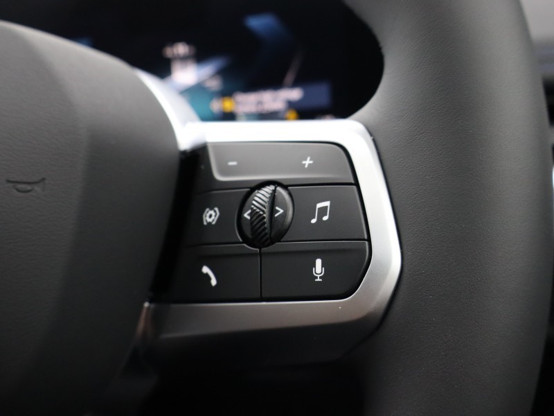 2025 (75) BMW iX1 150kW eDrive20 M Sport 65kWh 5dr Auto 5180381