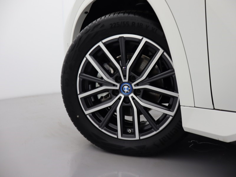 2025 (75) BMW iX1 150kW eDrive20 M Sport 65kWh 5dr Auto 5180360