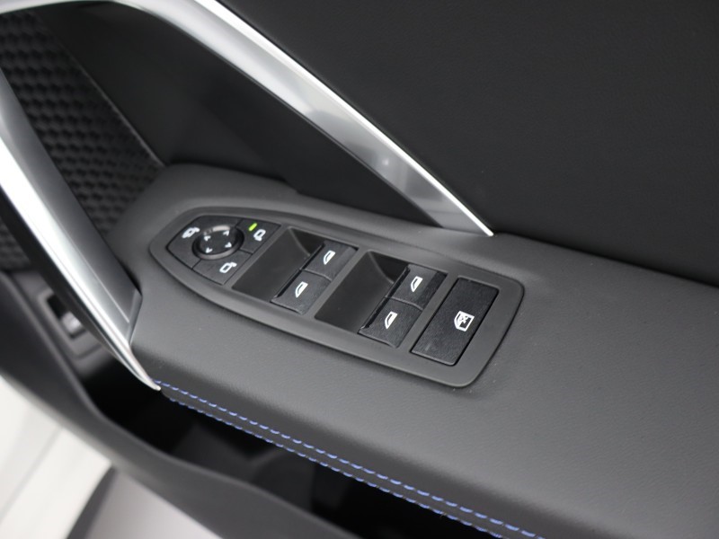 2025 (75) BMW iX1 150kW eDrive20 M Sport 65kWh 5dr Auto 5180392