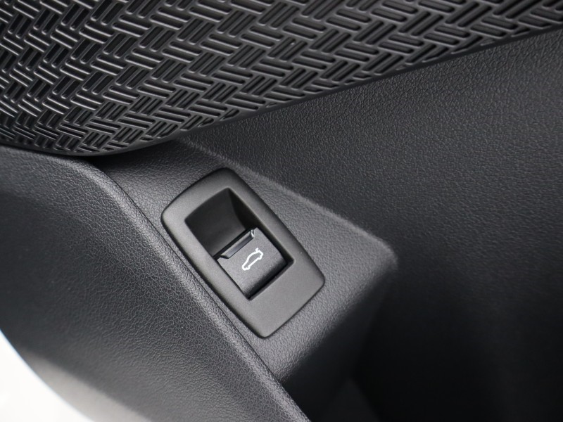 2025 (75) BMW iX1 150kW eDrive20 M Sport 65kWh 5dr Auto 5180393