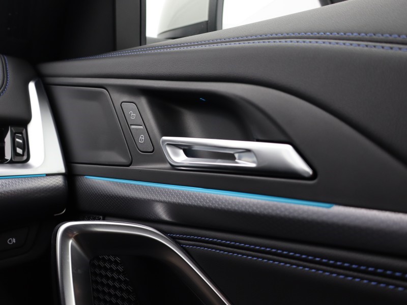 2025 (75) BMW iX1 150kW eDrive20 M Sport 65kWh 5dr Auto 5180377