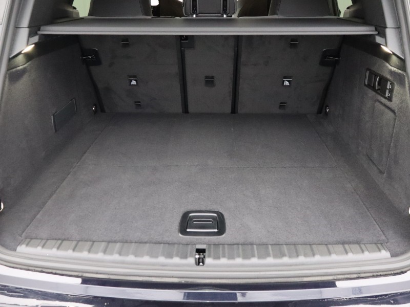 2025 (75) BMW iX 300kW xDrive45 M Sport 101kWh 5dr Auto 5074930