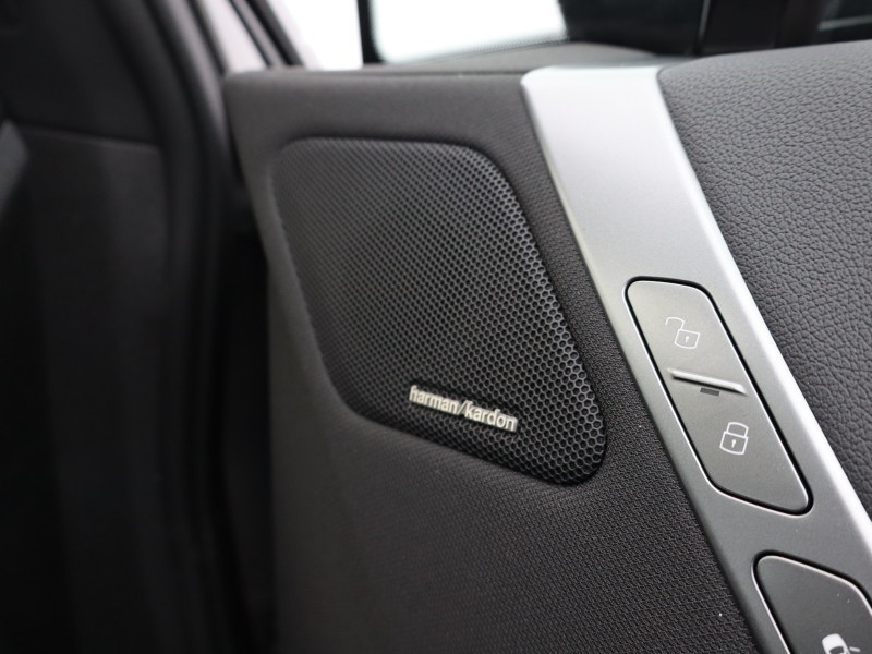 2025 (75) BMW iX 300kW xDrive45 M Sport 101kWh 5dr Auto 5074940